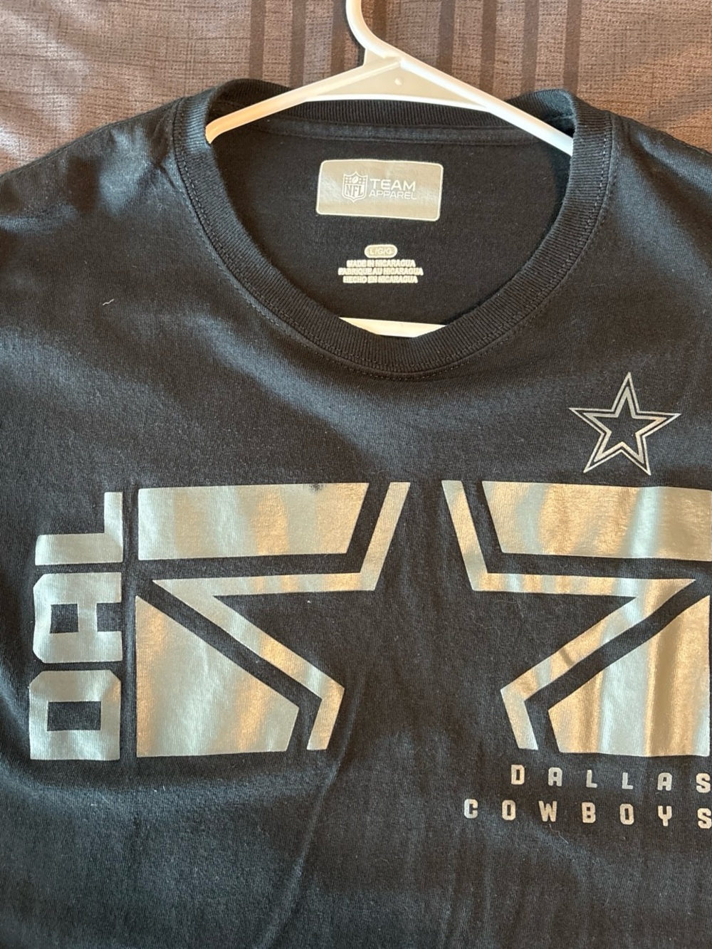 NFL Dallas Cowboys Black Tee with Metallic Silver Star Graphic